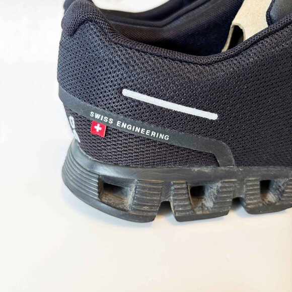 On All Black Cloud 5 Running Shoes size 9 - Picture 9 of 15